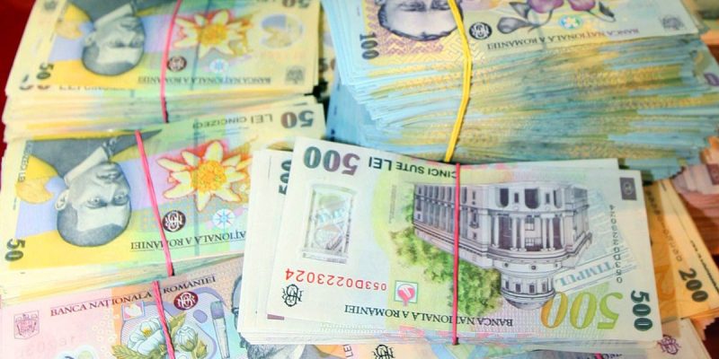 Cresc salariile în România de la 1 iunie. Cine se bucură de majorare