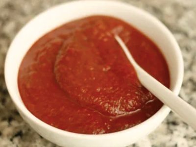 Cum faci ketchup de casă, mai bun decât cel de la magazin! Ai nevoie de roșii, mere, ceapă...